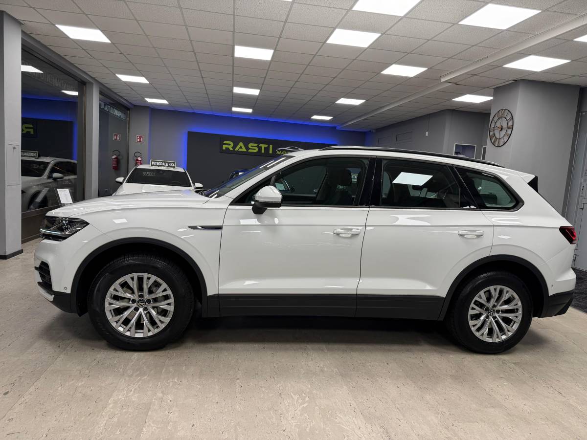 Volkswagen Touareg 3.0 231 cv 2021
