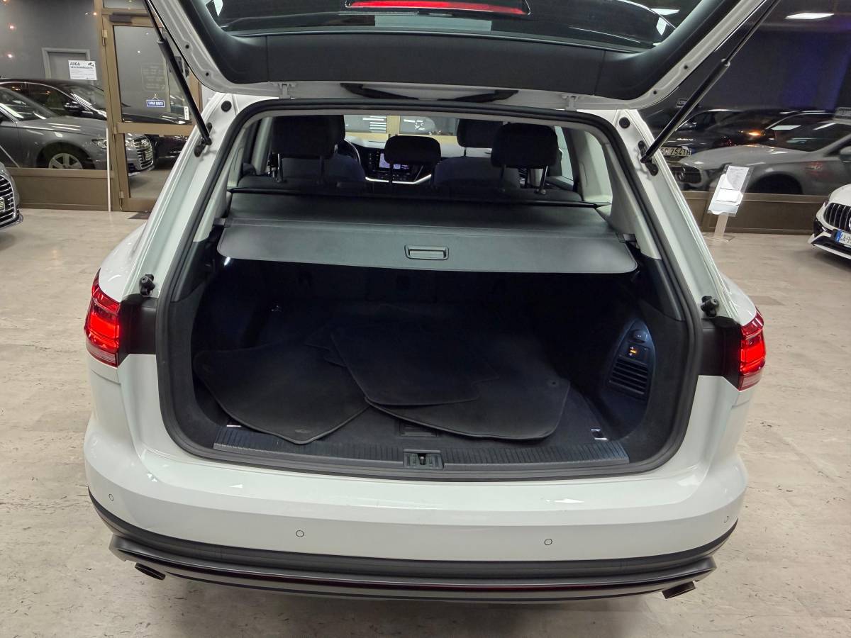 Volkswagen Touareg 3.0 231 cv 2021