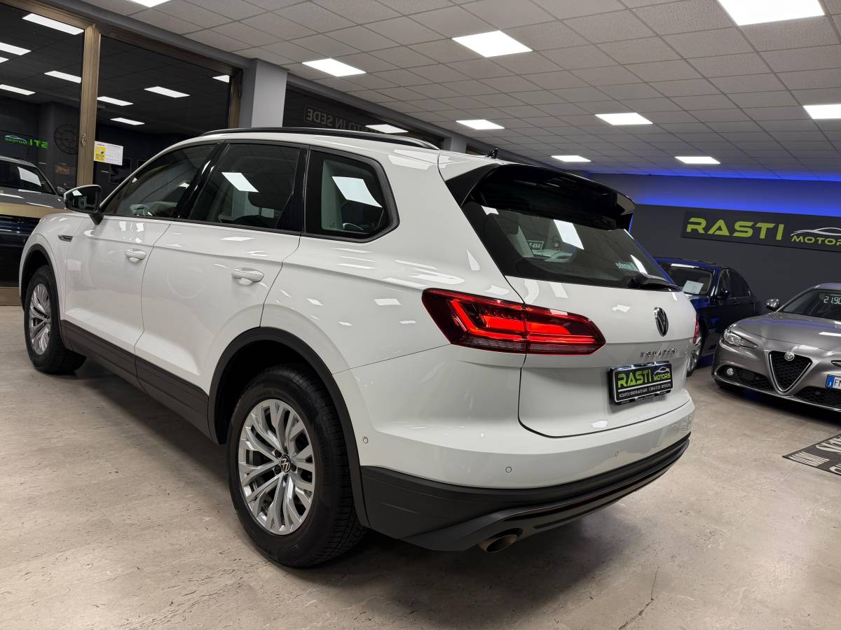 Volkswagen Touareg 3.0 231 cv 2021