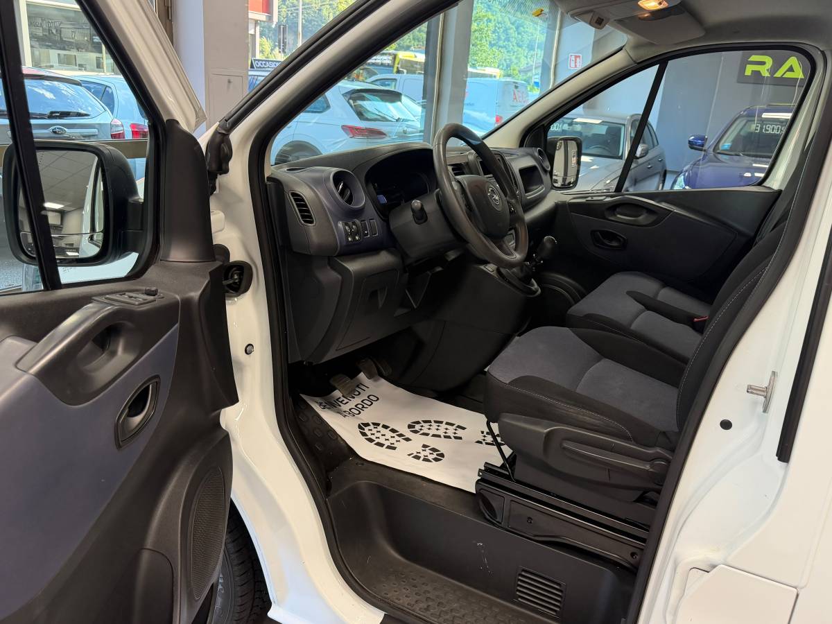 Opel vivaro 1.6 125 cv 3 posti 2016 euro 6B